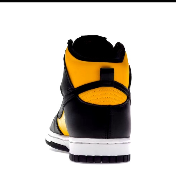 Mens Nike Dunk High Retro
Reverse Goldenrod new size 13 medium - Picture 2 of 3